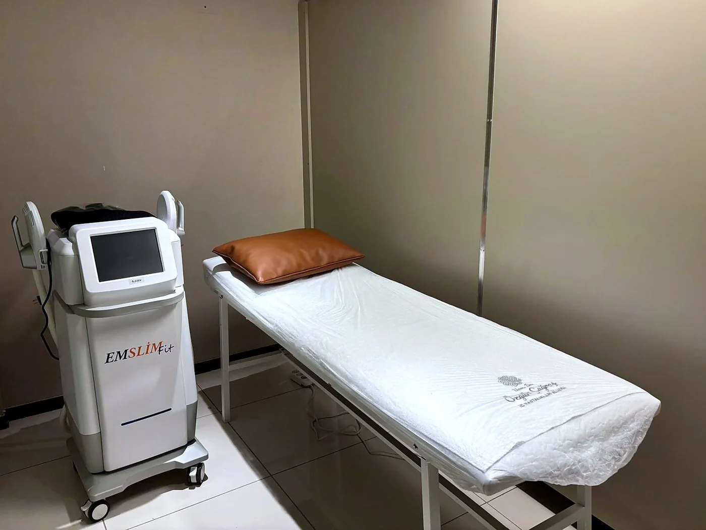 EMSLIM Bölgesel İncelme Uygulaması - Özgür Çağraş Kliniği